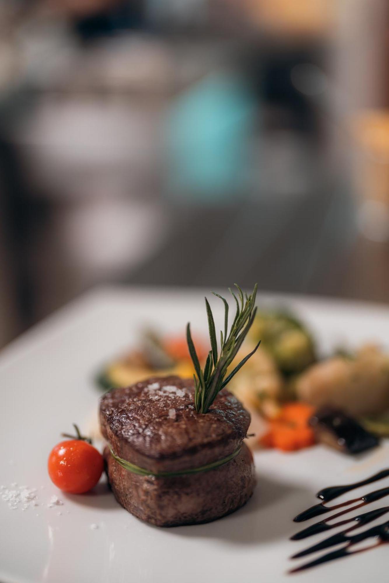 乐瑞莱斯佛罗瑞酒店 Chermignon-d'en Bas 外观 照片
